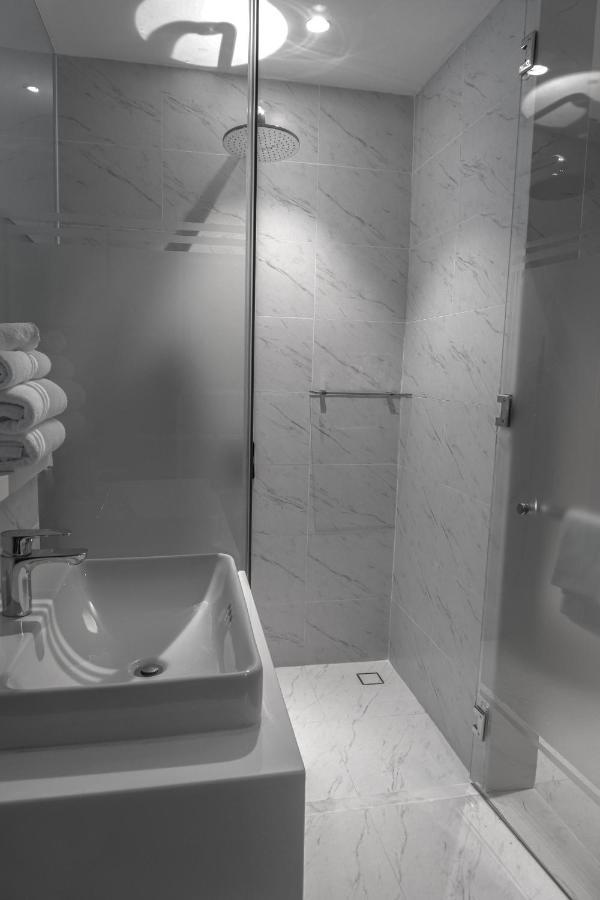 M Village Hotel Ton That Dam مدينة هوشي منه المظهر الخارجي الصورة